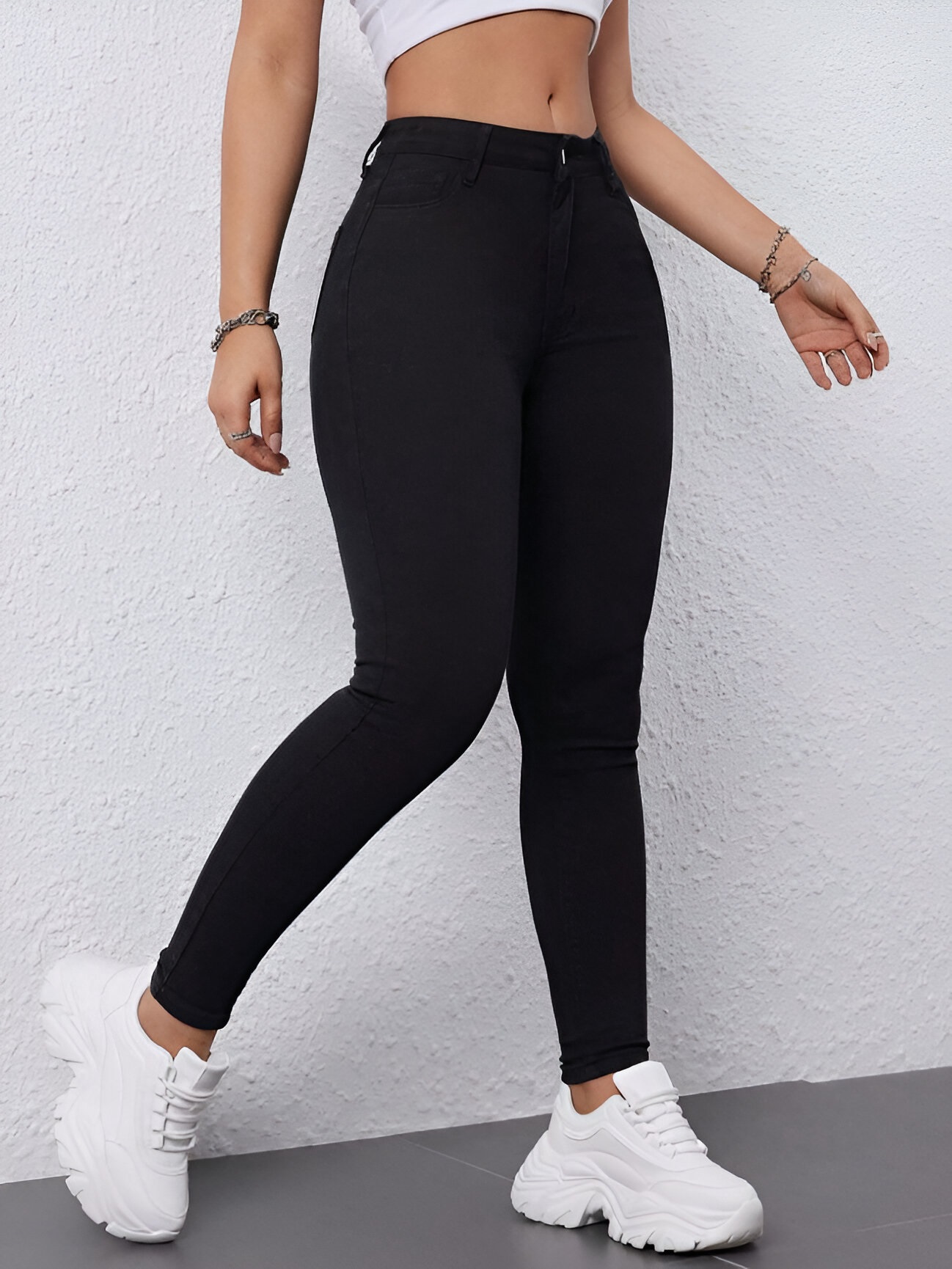 AU24-BM-WOMEN-1BTN-BLACK-28329