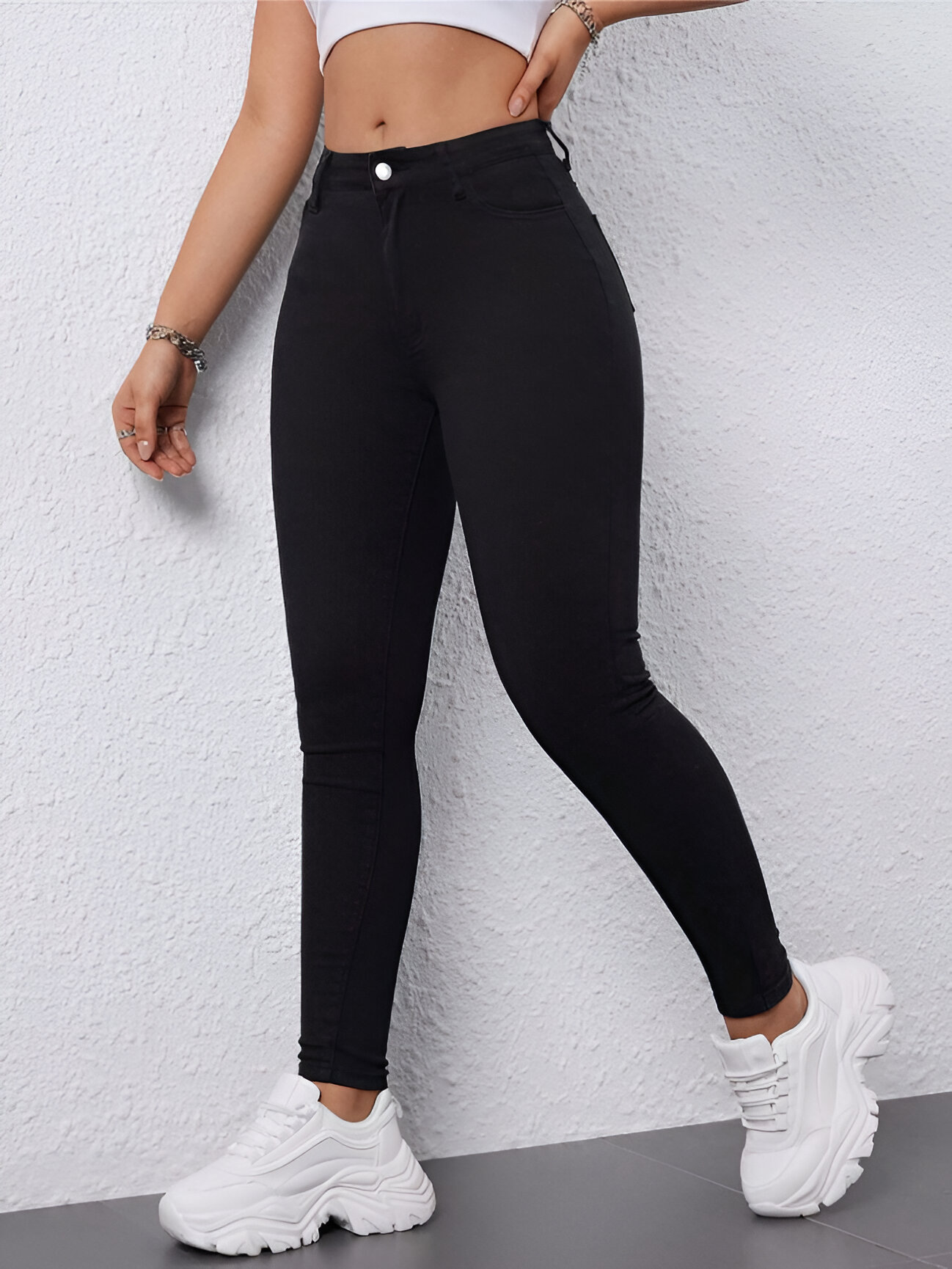 AU24-BM-WOMEN-1BTN-BLACK-28429
